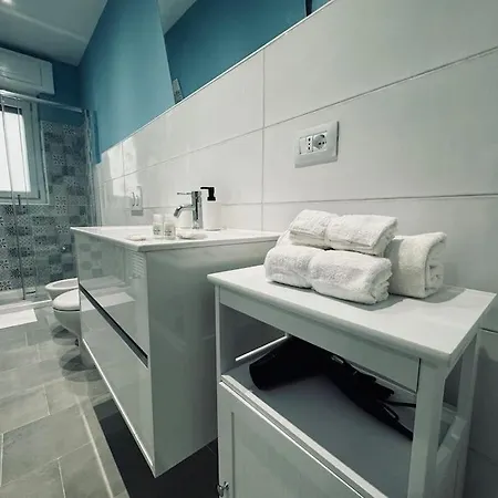 Casa Victoria A Due Passi Dall'ariston Internet Gratis Lägenhet