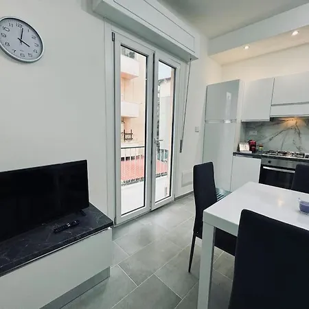 Appartement Casa Victoria A Due Passi Dall'ariston Internet Gratis San Remo